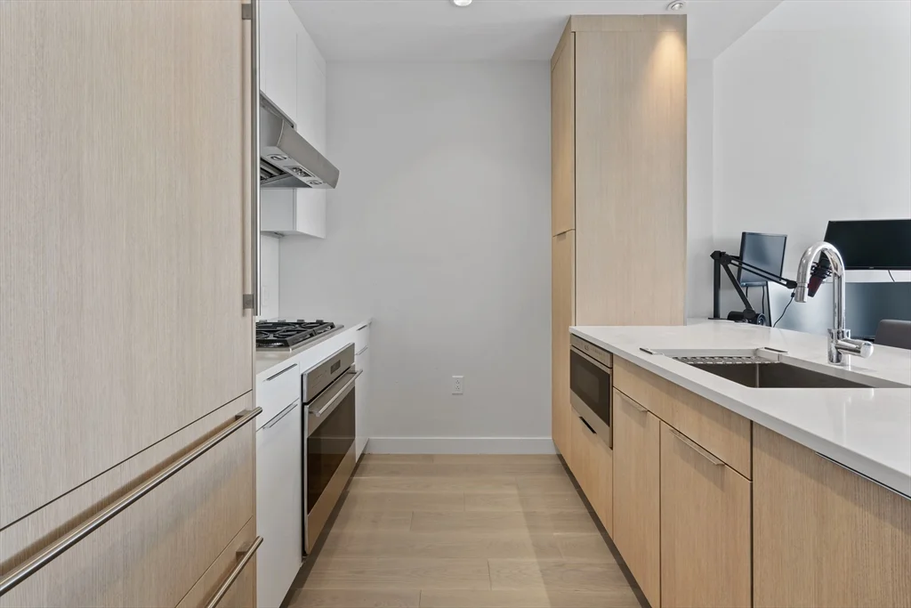 1 bed, 1 bath apartment for rent at 188 Brookline Ave Unit 24F, Fenway — photo 3 of 32