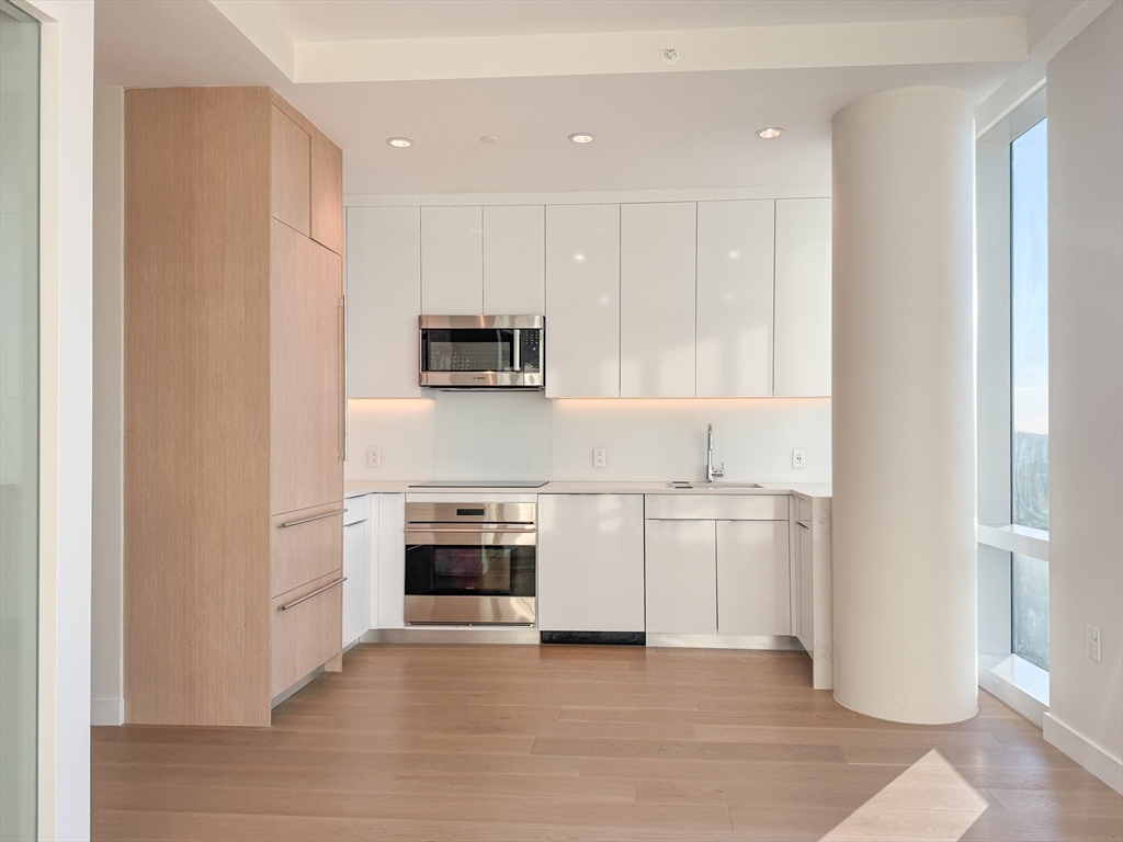 1 bed, 1 bath apartment for rent at 188 Brookline Ave Unit 24G, Fenway — photo 6 of 41