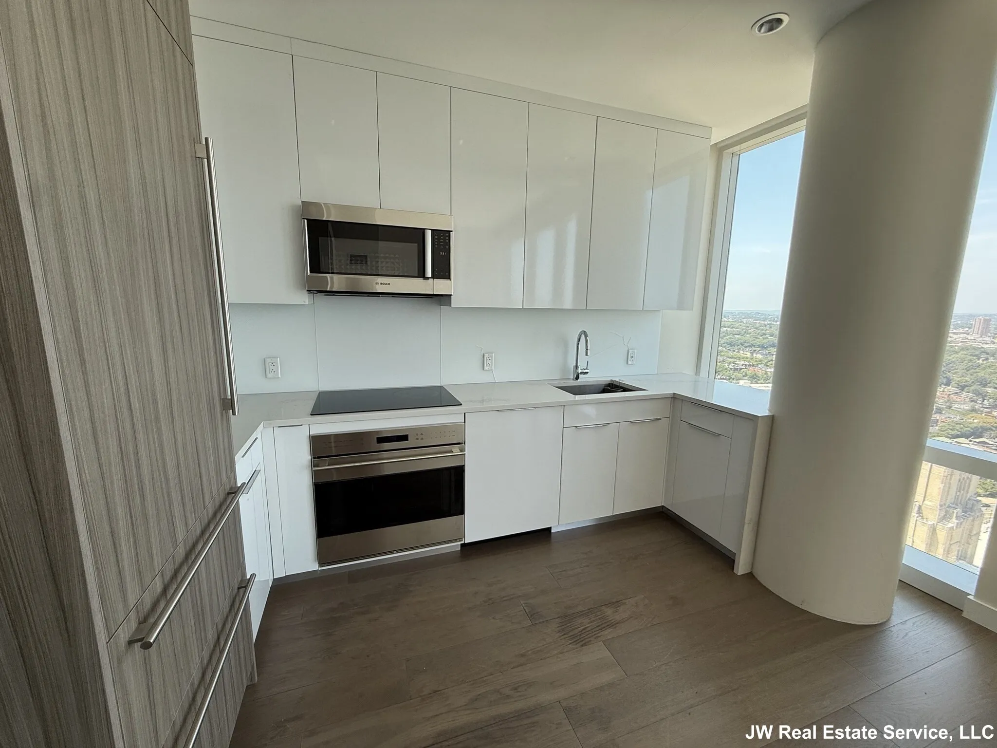 1 bed, 1 bath apartment for rent at 188 Brookline Ave Unit 27G, Fenway — photo 5 of 24