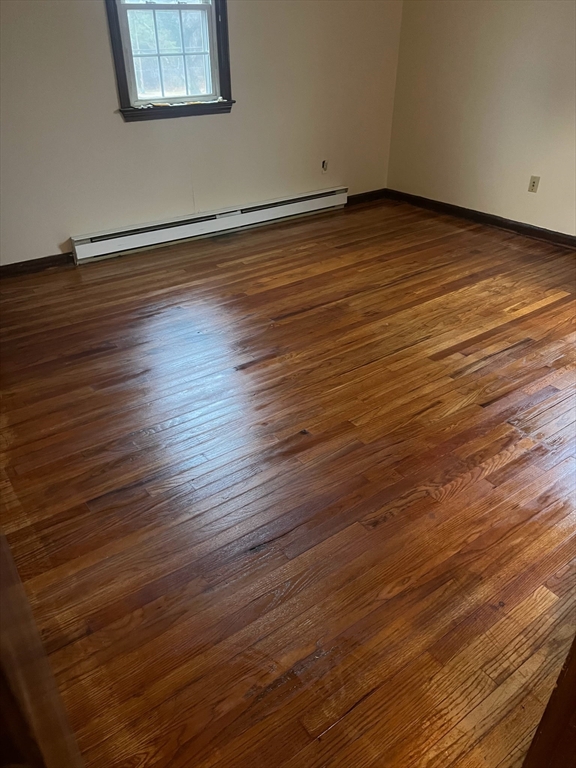2 bed, 1 bath apartment for rent at 188 Carver St Unit Left side, Springfield — photo 8 of 8