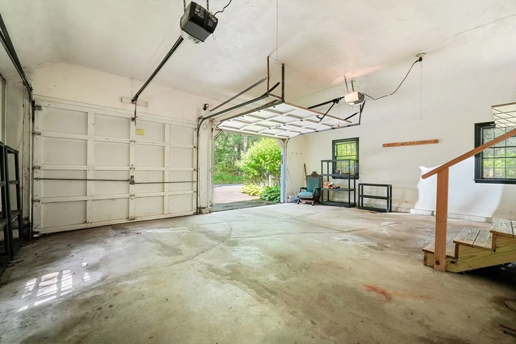 4 bed, 3 bath apartment for rent at 188 Country Dr Unit 188, Weston — photo 21 of 21