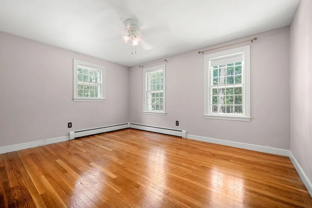 4 bed, 3 bath apartment for rent at 188 Country Dr Unit 188, Weston — photo 16 of 21