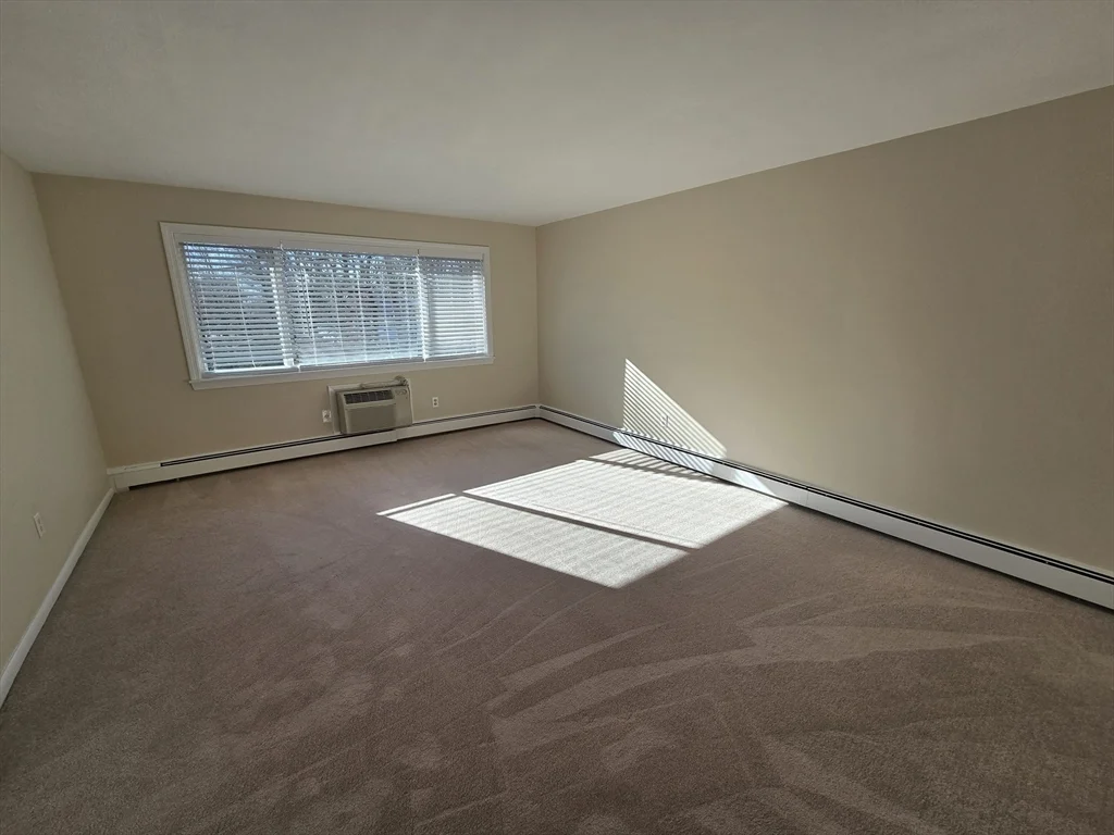 1 bed, 1 bath apartment for rent at 188 Lincoln St Unit 6, Stoughton — photo 6 of 14