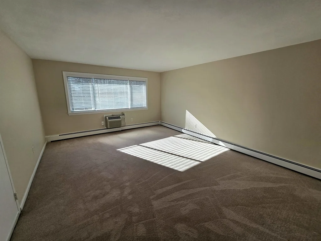 1 bed, 1 bath apartment for rent at 188 Lincoln St Unit 6, Stoughton — photo 7 of 14