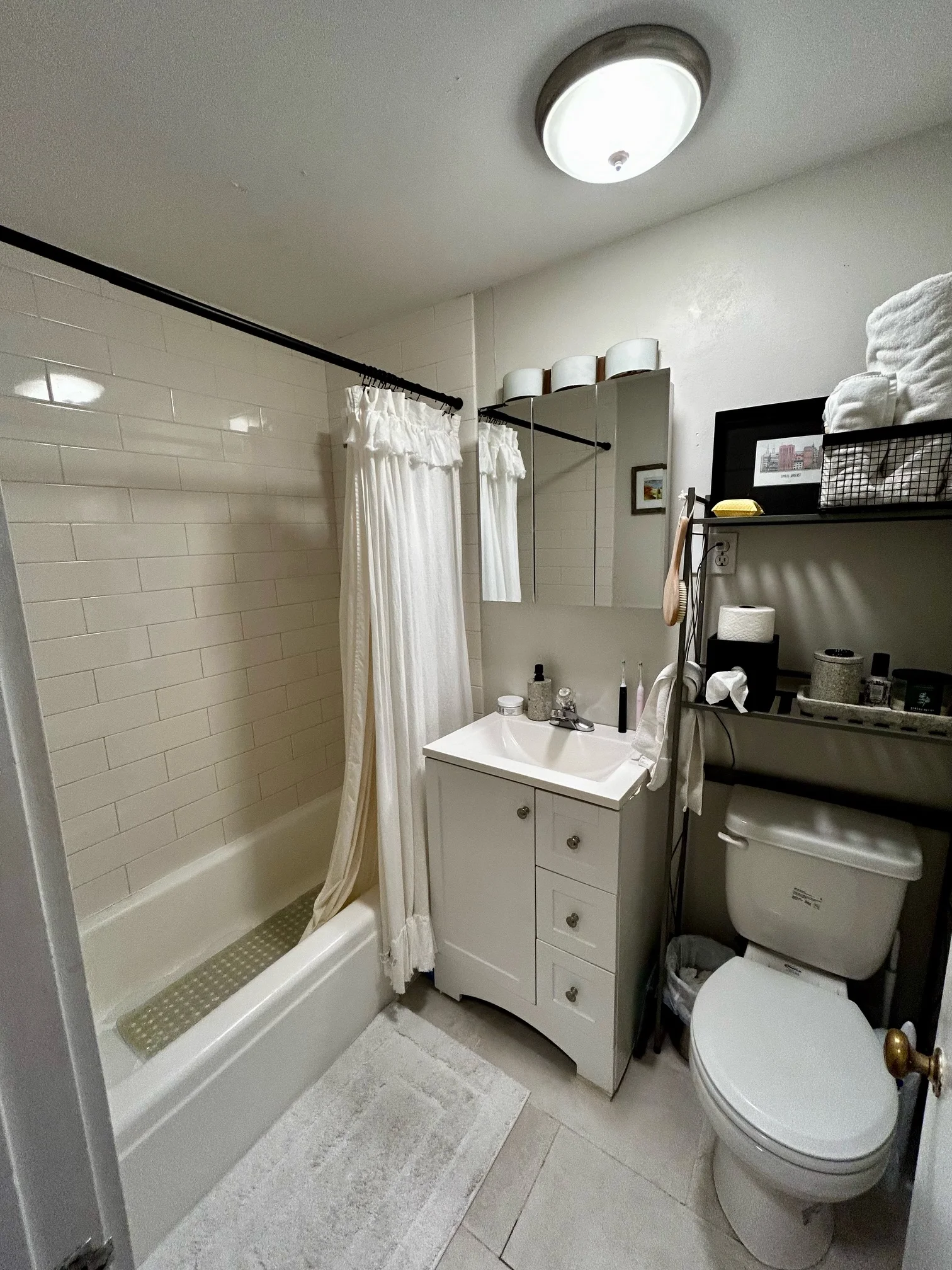 1 bed, 1 bath apartment for rent at 188 Marlborough St Unit 4, Back Bay — photo 8 of 8