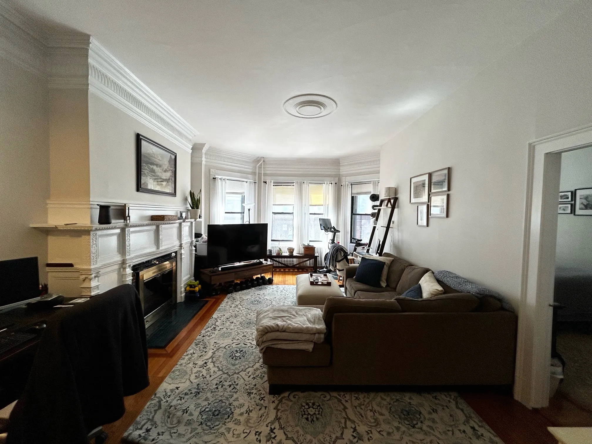 1 bed, 1 bath apartment for rent at 188 Marlborough St Unit 4, Back Bay — photo 2 of 8