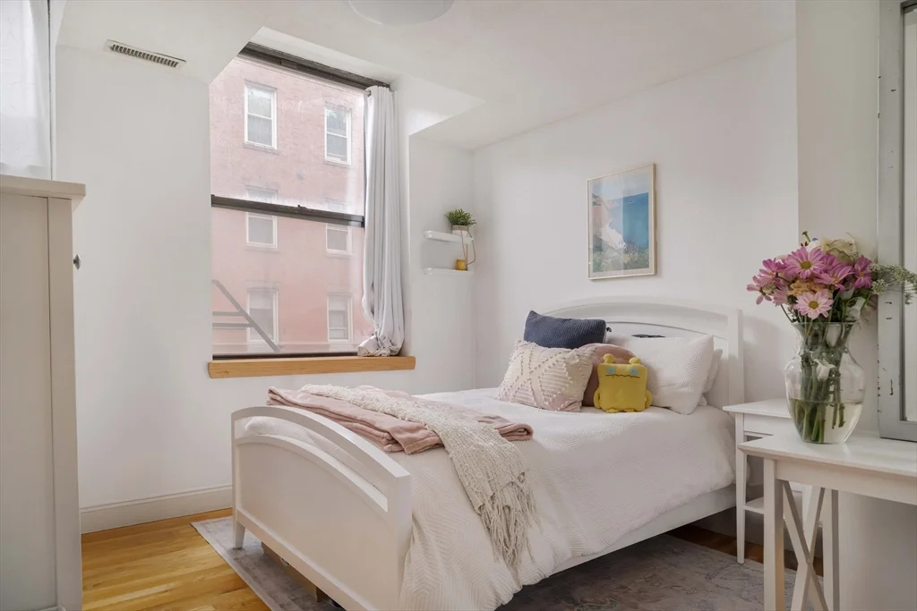 3 bed, 1 bath apartment for rent at 188 North Unit 21, North End — photo 7 of 31
