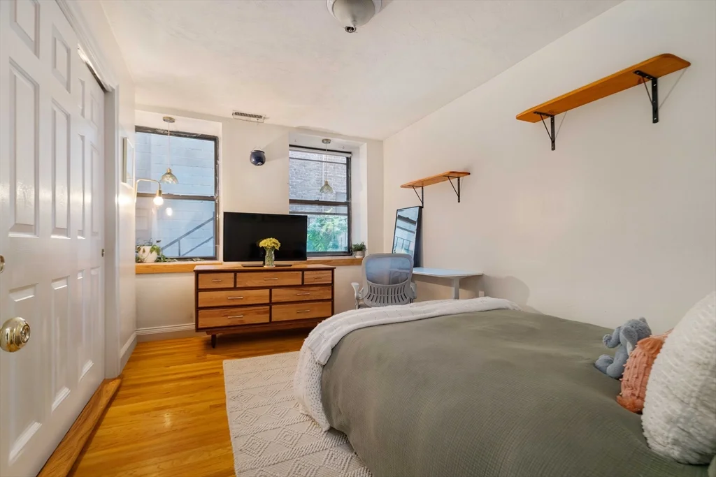 3 bed, 1 bath apartment for rent at 188 North Unit 21, North End — photo 11 of 31