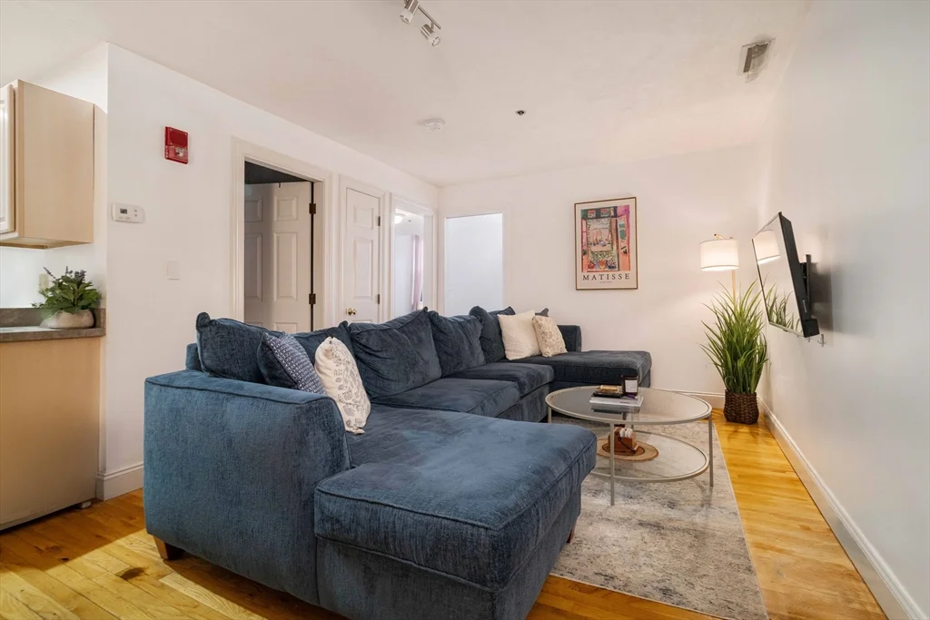 3 bed, 1 bath apartment for rent at 188 North Unit 21, North End — photo 14 of 31