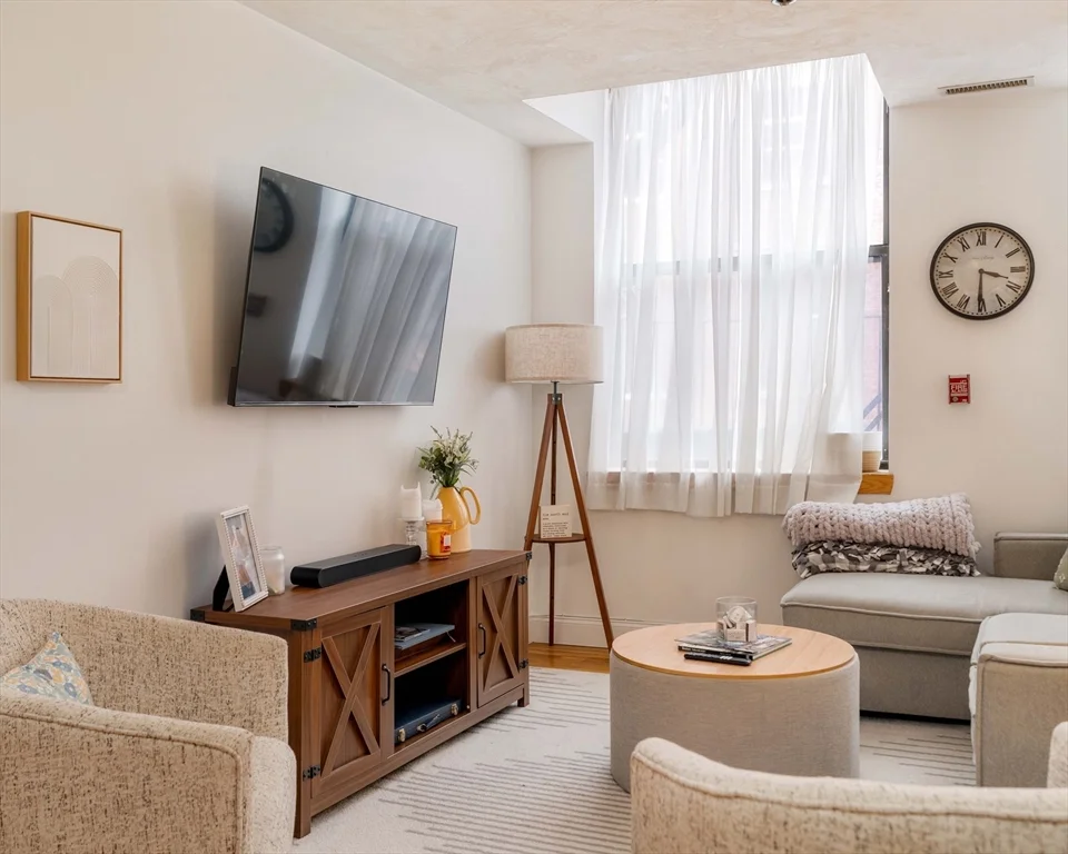 1 bed, 1 bath apartment for rent at 188 North Unit 22, North End — photo 3 of 18