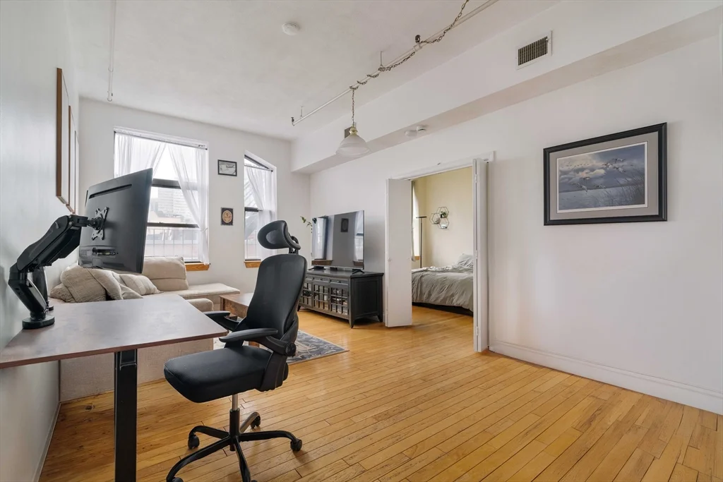 1 bed, 1 bath apartment for rent at 188 North Unit 42, North End — photo 4 of 19