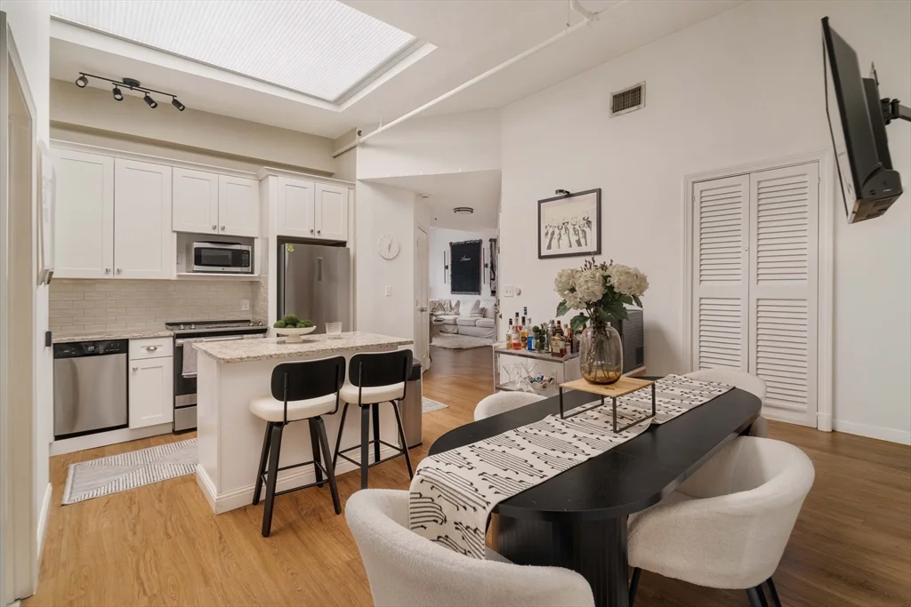 2 bed, 1 bath apartment for rent at 188 North Unit 61, North End — photo 2 of 26