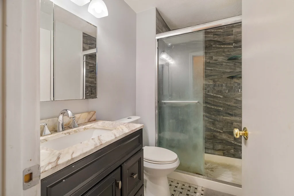 3 bed, 1 bath apartment for rent at 188 North Unit 62, North End — photo 1 of 20