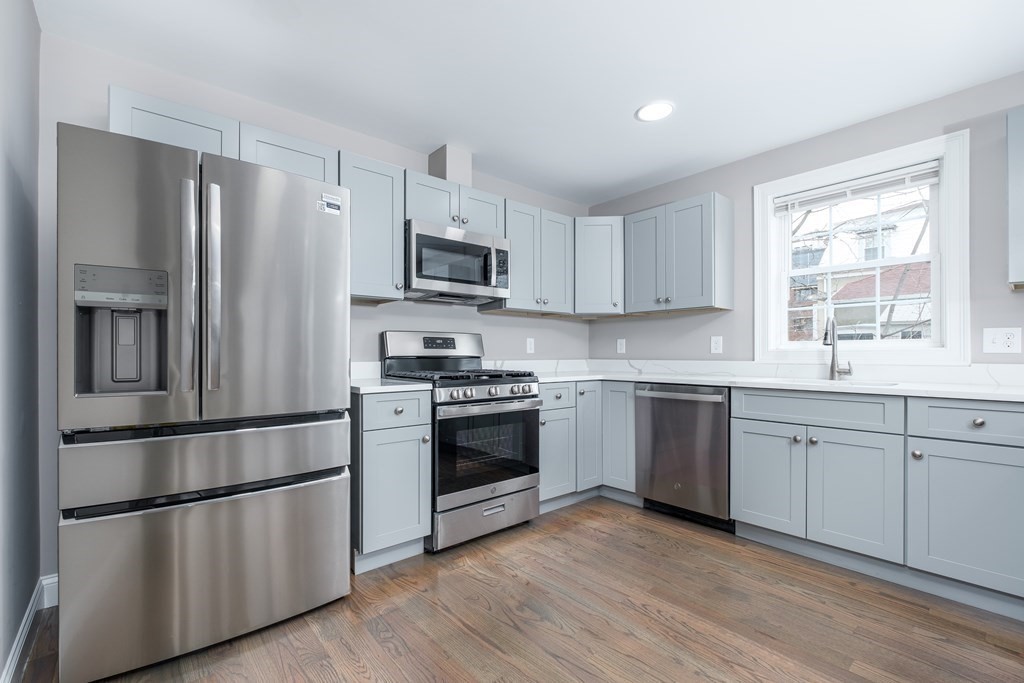 4 bed, 2 bath apartment for rent at 188 Proctor Ave Unit 1, Revere — photo 4 of 23