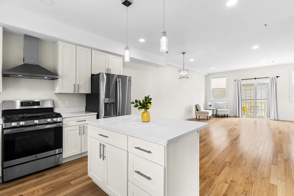 3 bed, 2 bath apartment for rent at 188 Quincy Ave Unit B1, Quincy — photo 6 of 20