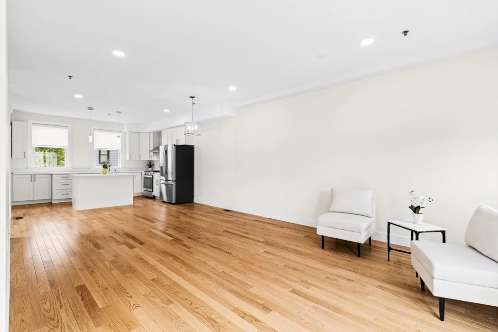 3 bed, 2 bath apartment for rent at 188 Quincy Ave Unit B1, Quincy — photo 3 of 20