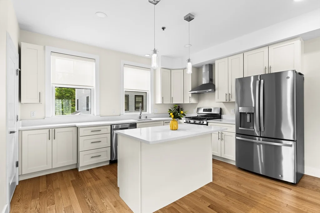 3 bed, 2 bath apartment for rent at 188 Quincy Ave Unit B1, Quincy — photo 4 of 20