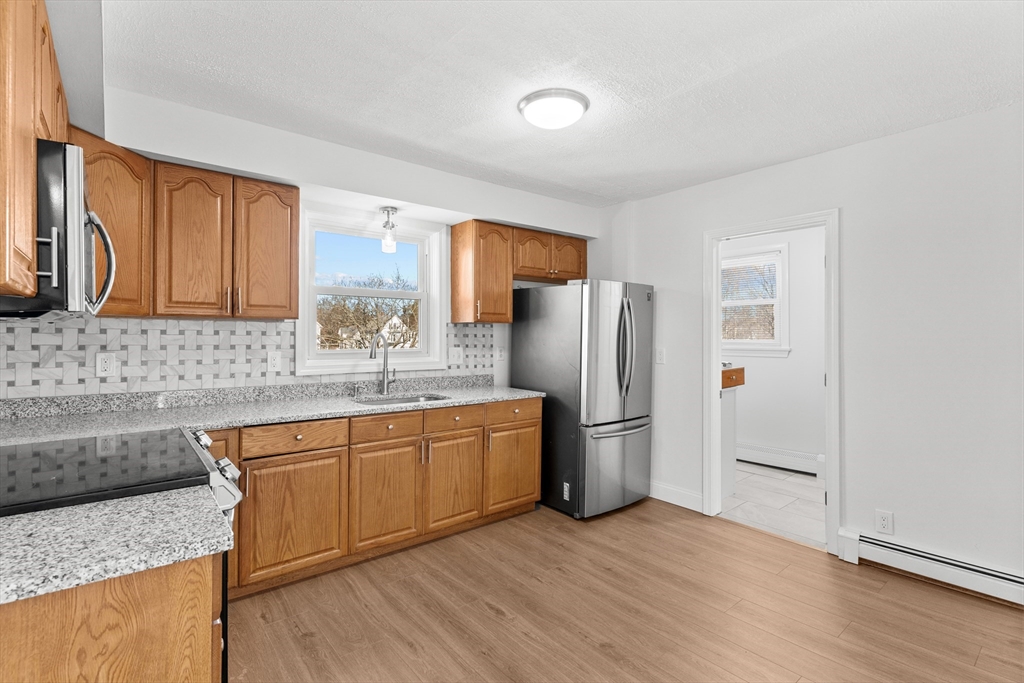 3 bed, 1 bath apartment for rent at 188 School St Unit 2, Taunton — photo 4 of 16