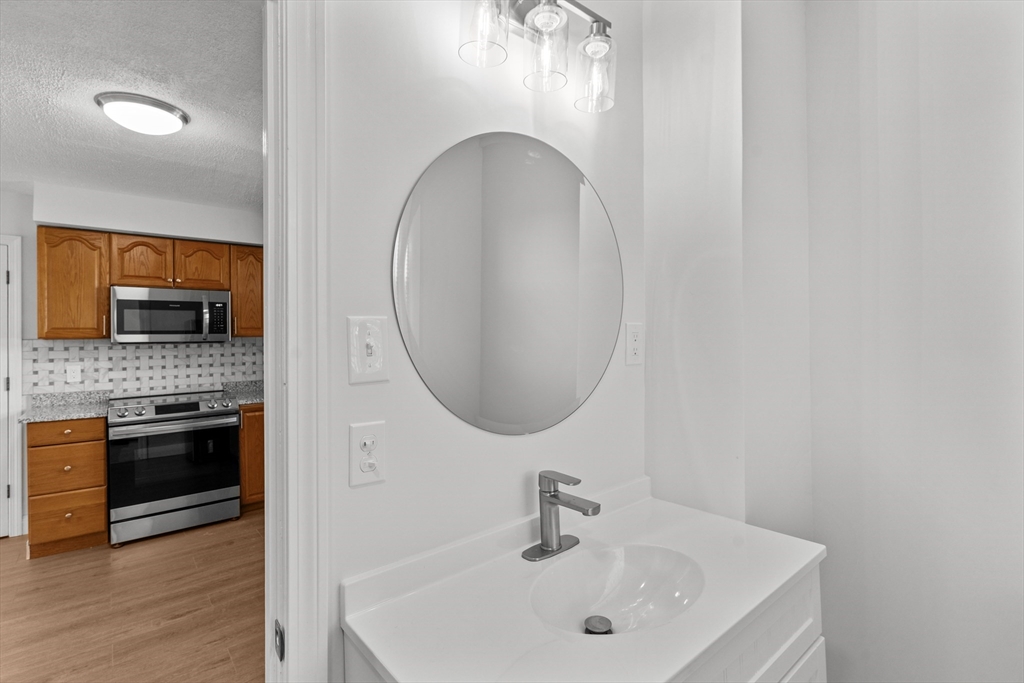 3 bed, 1 bath apartment for rent at 188 School St Unit 2, Taunton — photo 13 of 16