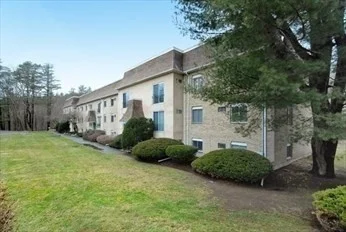 2 bed, 1 bath apartment for rent at 188 Swanson Unit 330, Boxborough — photo 13 of 14