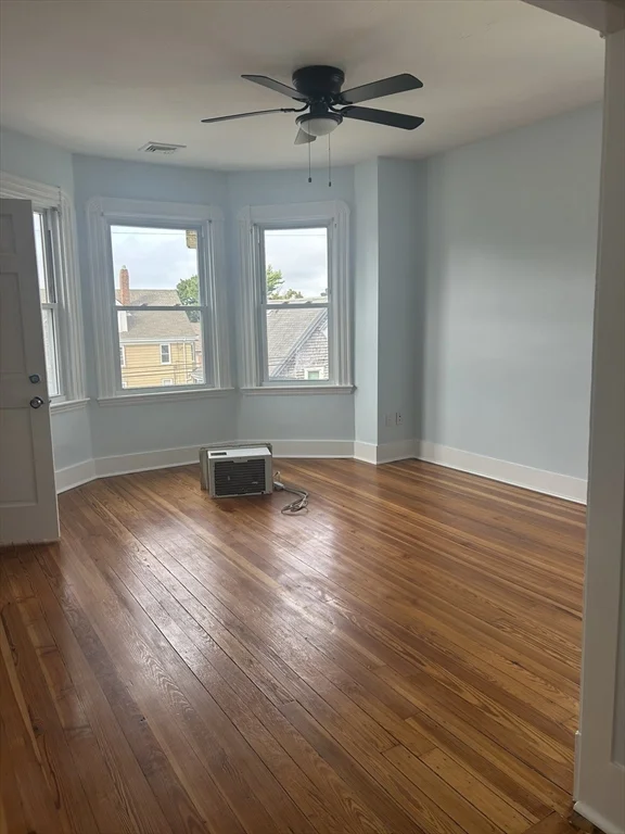 3 bed, 1 bath apartment for rent at 188 Thompson Unit 3, South End — photo 3 of 9