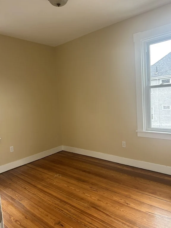 3 bed, 1 bath apartment for rent at 188 Thompson Unit 3, South End — photo 7 of 9