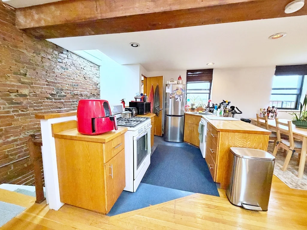 2 bed, 1 bath apartment for rent at 188 Webster St Unit 4, East Boston — photo 8 of 12