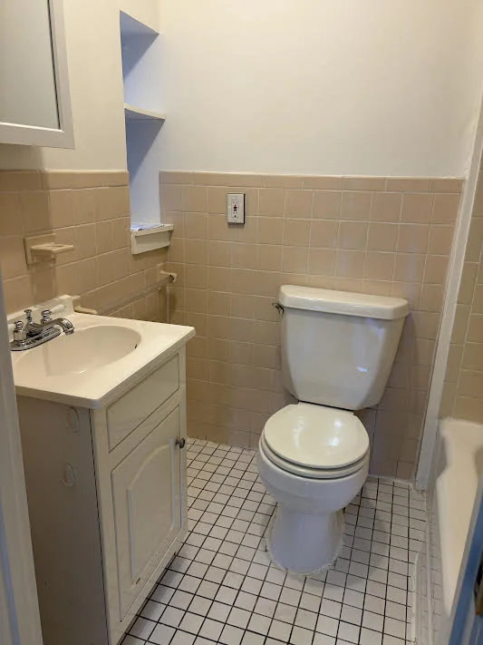 1 bed, 1 bath apartment for rent at 1880 Commonwealth Ave Unit 1, Brighton — photo 6 of 6