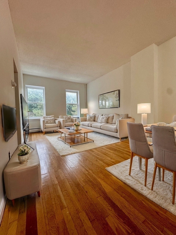 2 bed, 1 bath apartment for rent at 1880 Commonwealth Ave Unit 12, Brighton — photo 2 of 6
