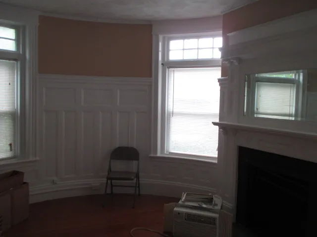 4 bed, 2.5 bath apartment for rent at 1887 Beacon St Unit 1, Brookline — photo 6 of 8