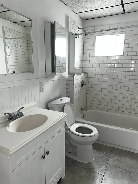 3 bed, 1 bath apartment for rent at 189 5th St Unit 2, Fall River — photo 14 of 18