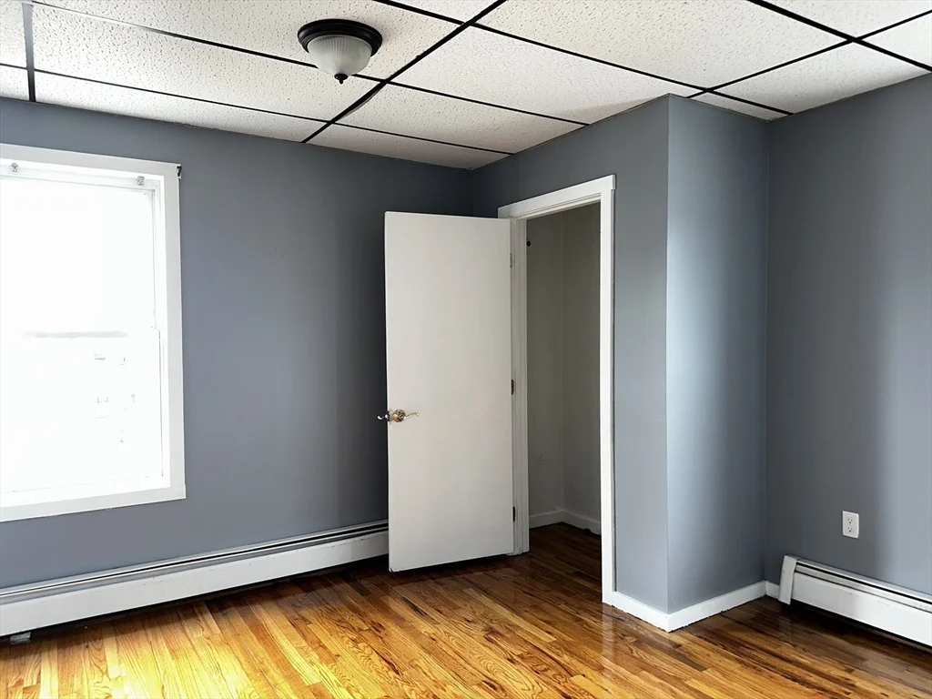 3 bed, 1 bath apartment for rent at 189 5th St Unit 2, Fall River — photo 7 of 18