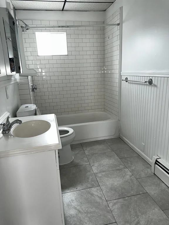 3 bed, 1 bath apartment for rent at 189 5th St Unit 2, Fall River — photo 16 of 18