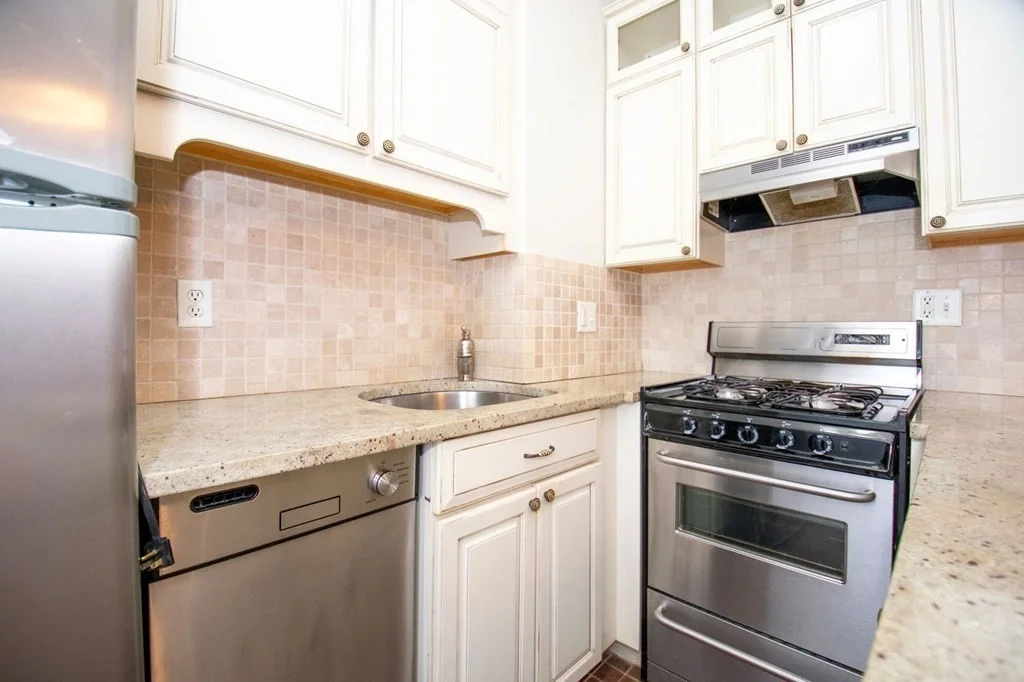 1 bed, 1 bath apartment for rent at 189 Beacon St Unit 1, Back Bay — photo 4 of 10