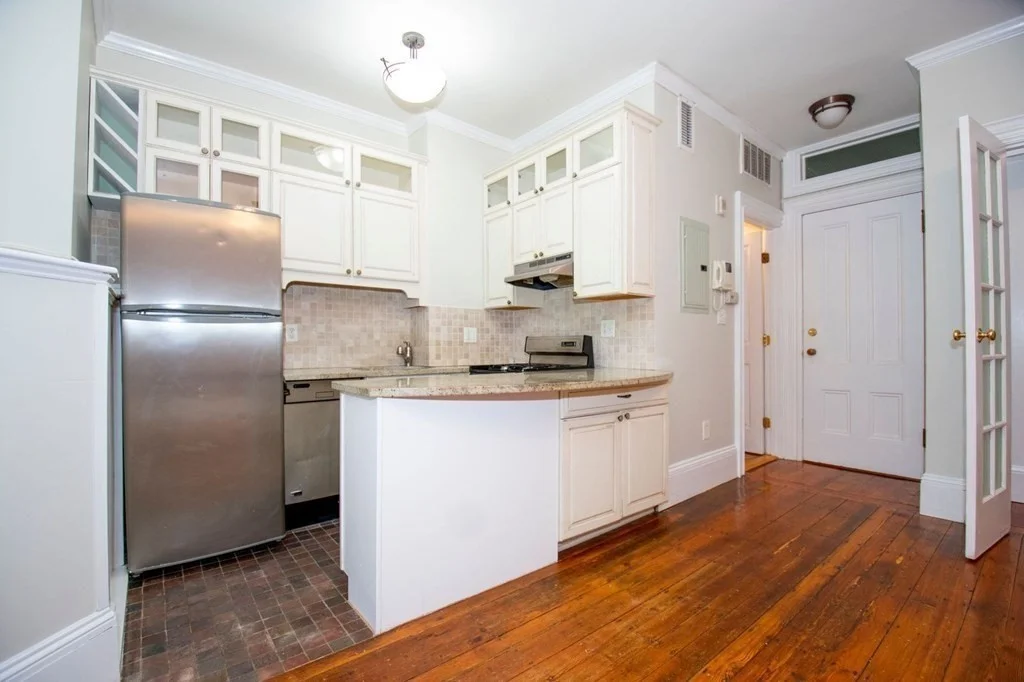 1 bed, 1 bath apartment for rent at 189 Beacon St Unit 1, Back Bay — photo 3 of 10