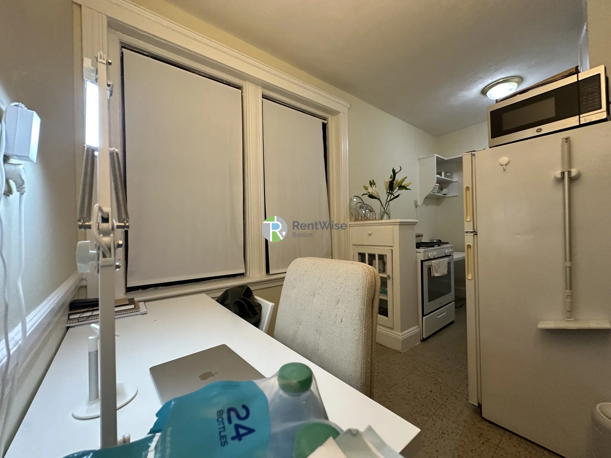 Studio bed, 1 bath apartment for rent at 189 Chestnut Hill Ave Unit 2, Brighton — photo 7 of 11