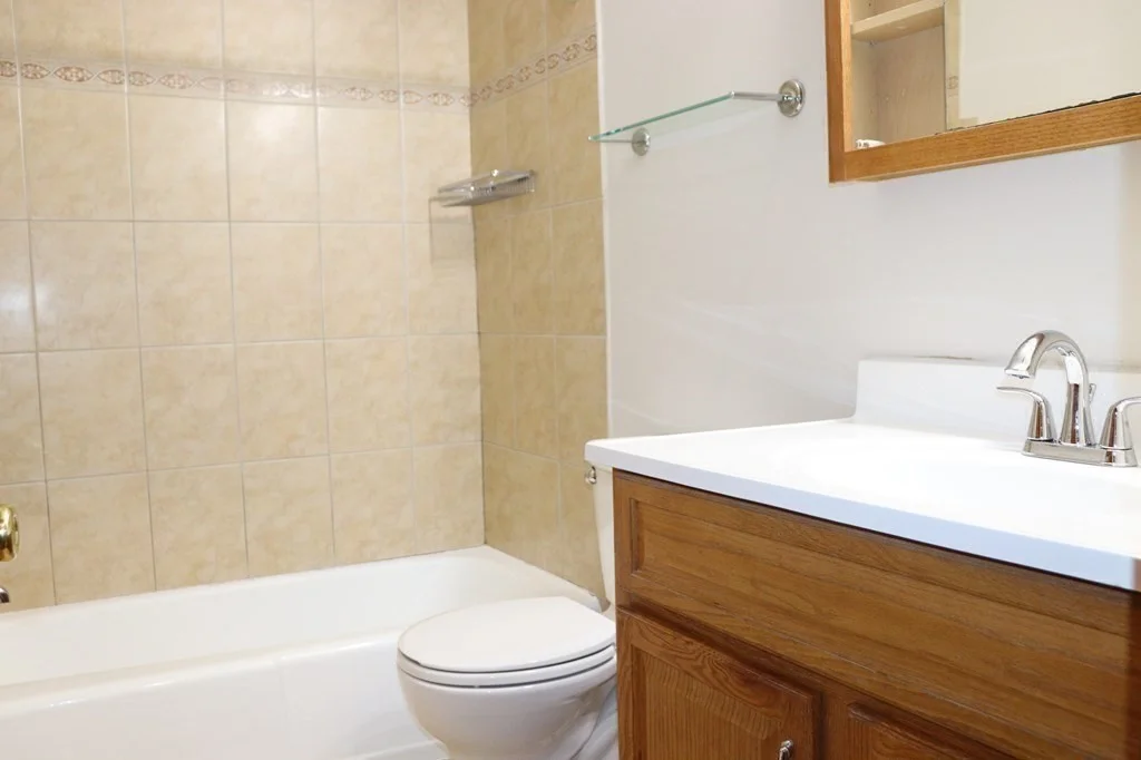 3 bed, 1 bath apartment for rent at 189 Elliot Unit 2, Quincy — photo 14 of 18