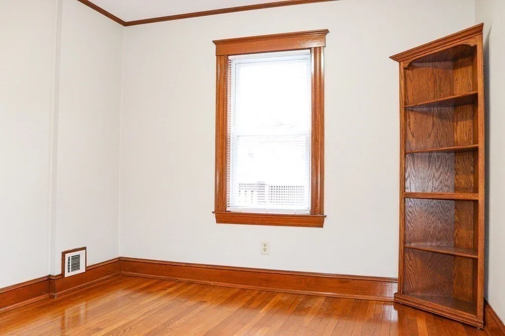 3 bed, 1 bath apartment for rent at 189 Elliot Unit 2, Quincy — photo 12 of 18
