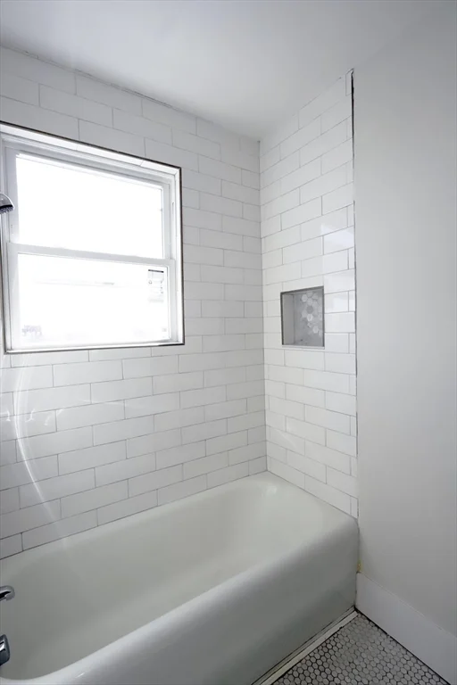 2 bed, 1 bath apartment for rent at 189 Elm St Unit 13, Center — photo 13 of 31