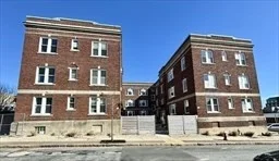 1 bed, 1 bath apartment for rent at 189 Elm St Unit 20, Center — photo 2 of 17