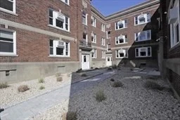 1 bed, 1 bath apartment for rent at 189 Elm St Unit 20, Center — photo 5 of 17