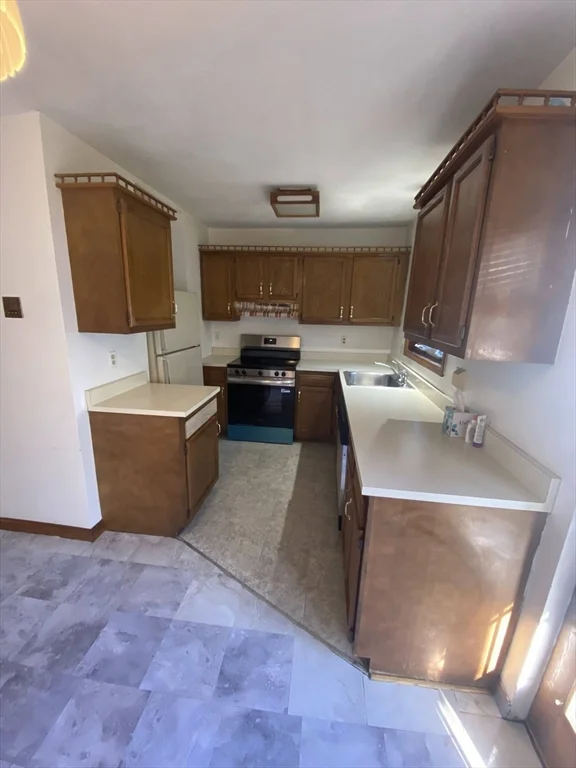 2 bed, 1 bath apartment for rent at 189 Ferry St Unit 2, Malden — photo 2 of 11
