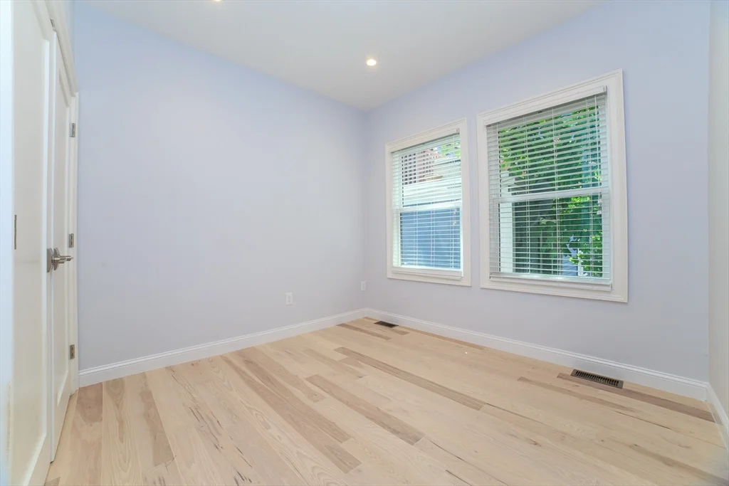 2 bed, 1 bath apartment for rent at 189 I St Unit 1, South Boston — photo 7 of 11