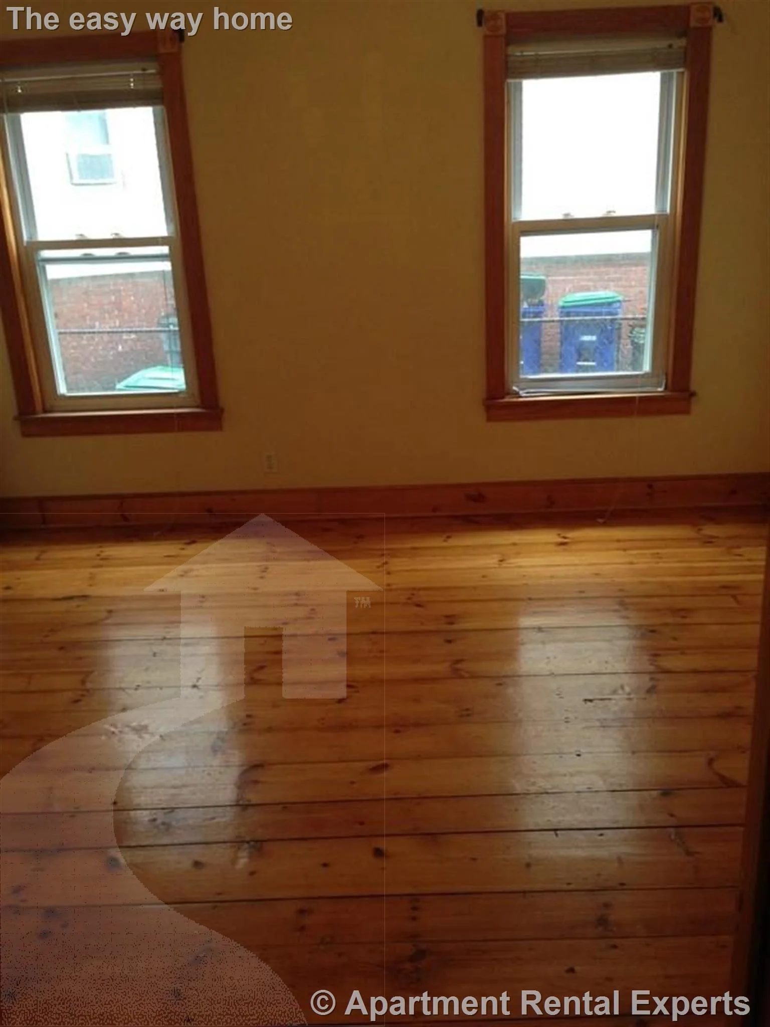3 bed, 1 bath apartment for rent at 189 Lowell St Unit 1, Spring Hill — photo 6 of 7