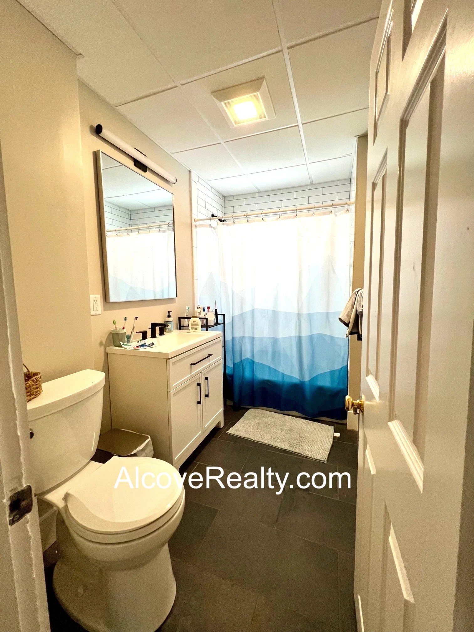 3 bed, 1 bath apartment for rent at 189 Powder House Boulevard Unit 1, West Somerville — photo 11 of 13