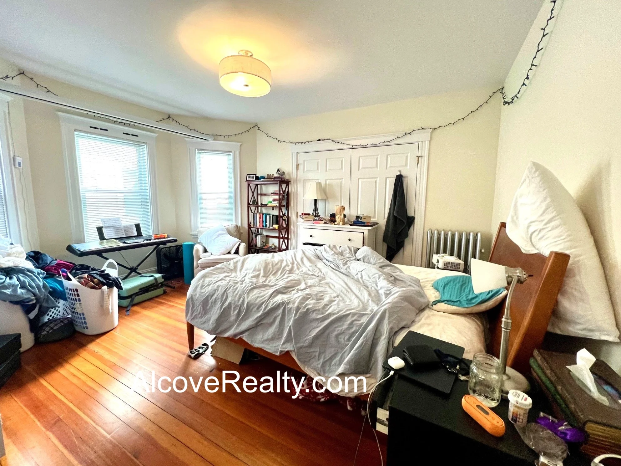 3 bed, 1 bath apartment for rent at 189 Powder House Boulevard Unit 1, West Somerville — photo 9 of 13