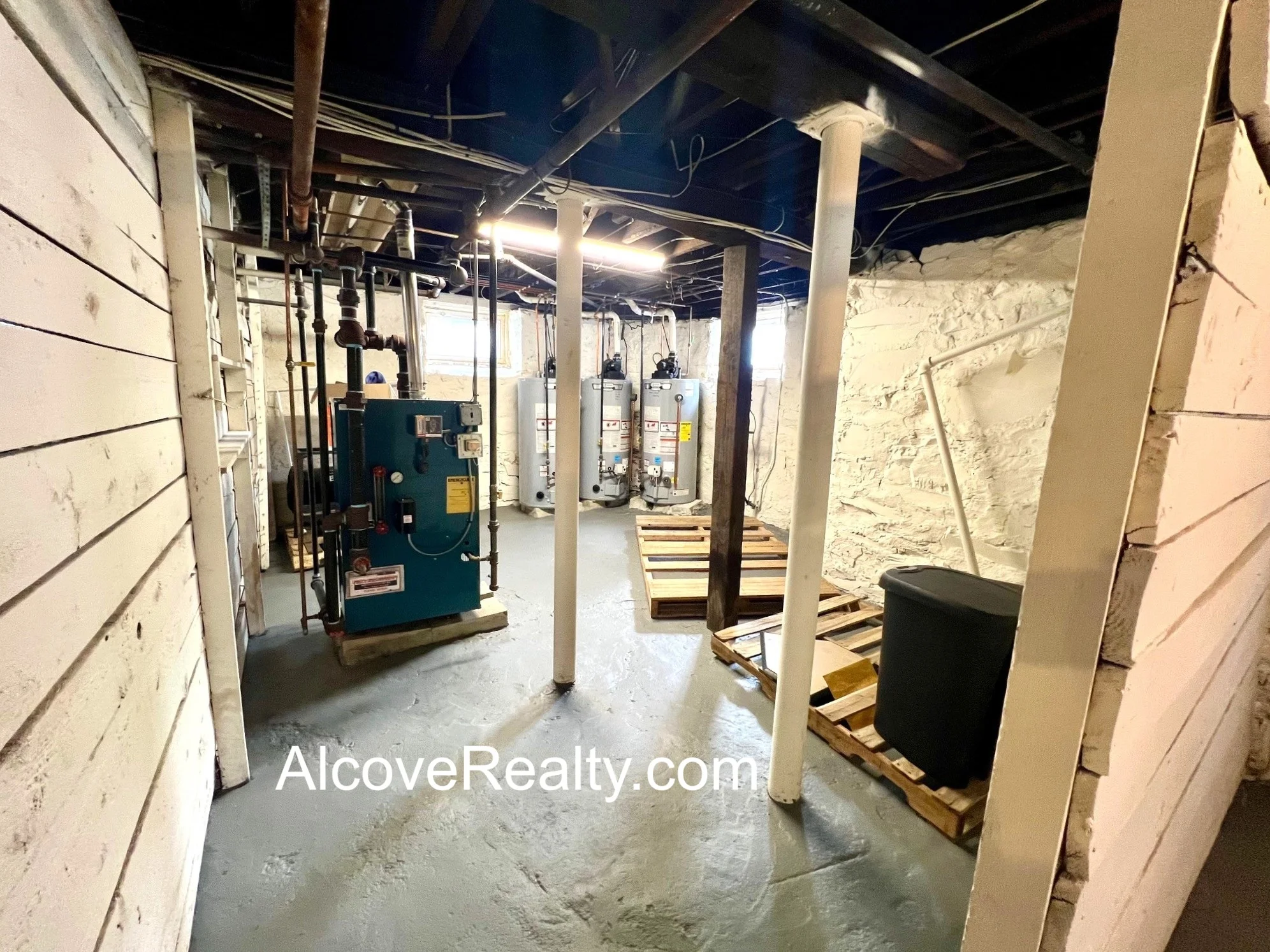 3 bed, 1 bath apartment for rent at 189 Powder House Boulevard Unit 1, West Somerville — photo 13 of 13