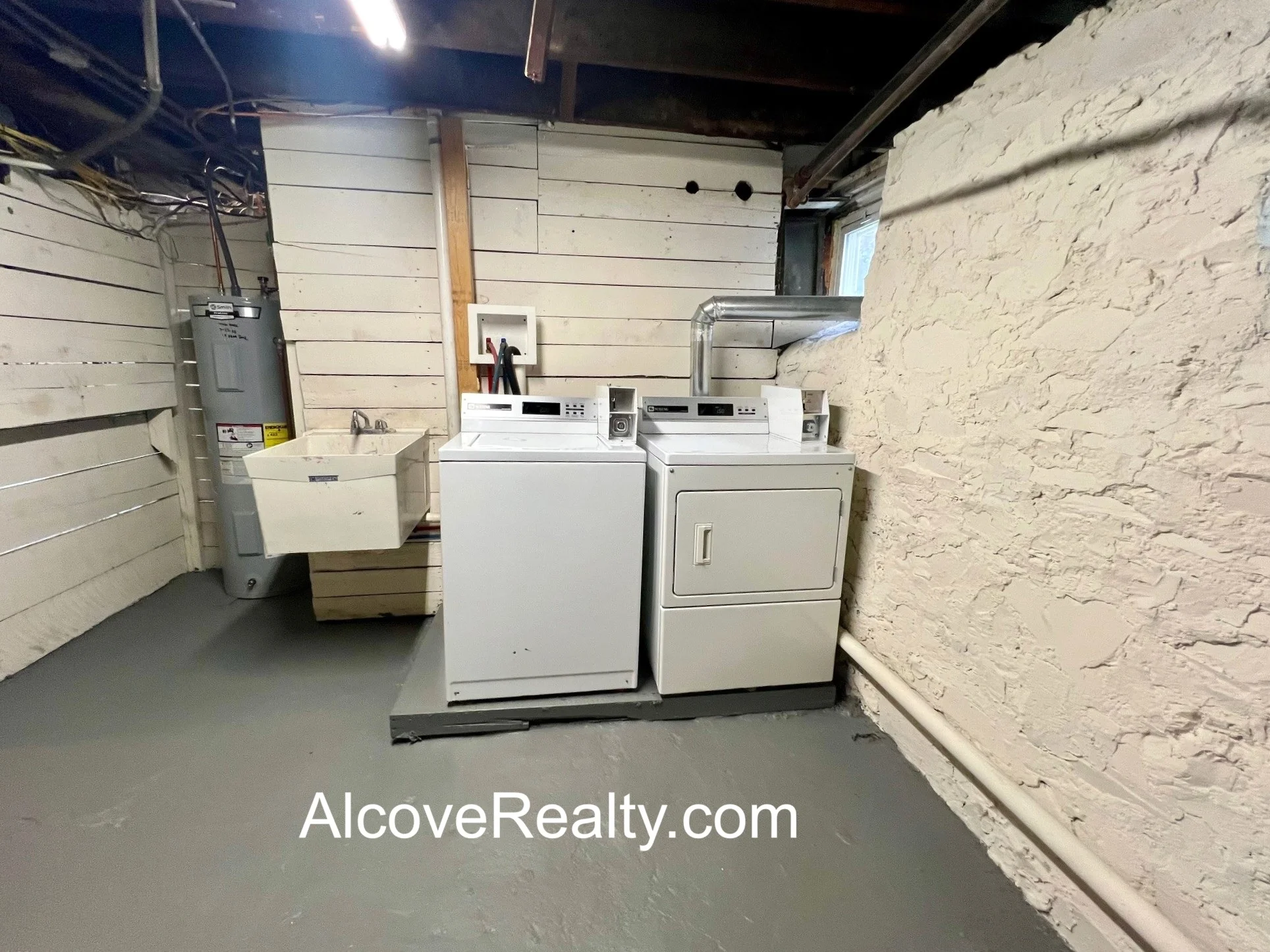 3 bed, 1 bath apartment for rent at 189 Powder House Boulevard Unit 1, West Somerville — photo 12 of 13