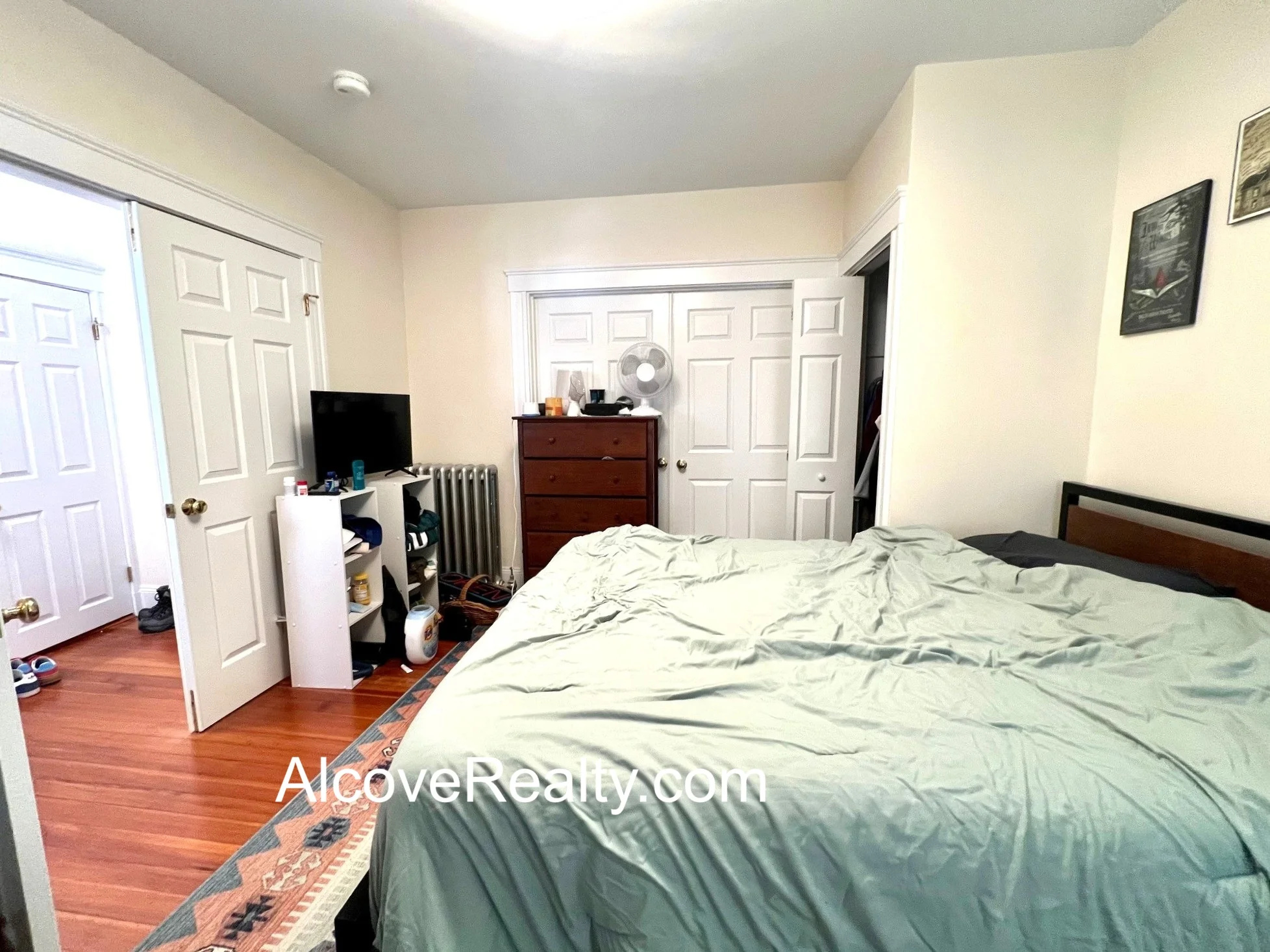 3 bed, 1 bath apartment for rent at 189 Powder House Boulevard Unit 1, West Somerville — photo 8 of 13