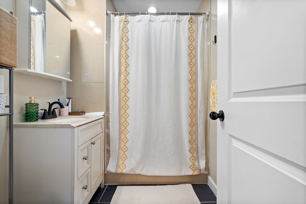 2 bed, 1 bath apartment for rent at 189 Princeton St Unit 2, East Boston — photo 10 of 11